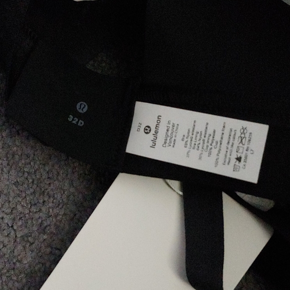 NWT Lululemon Fine Form Bra 32D - Picture 6 of 7